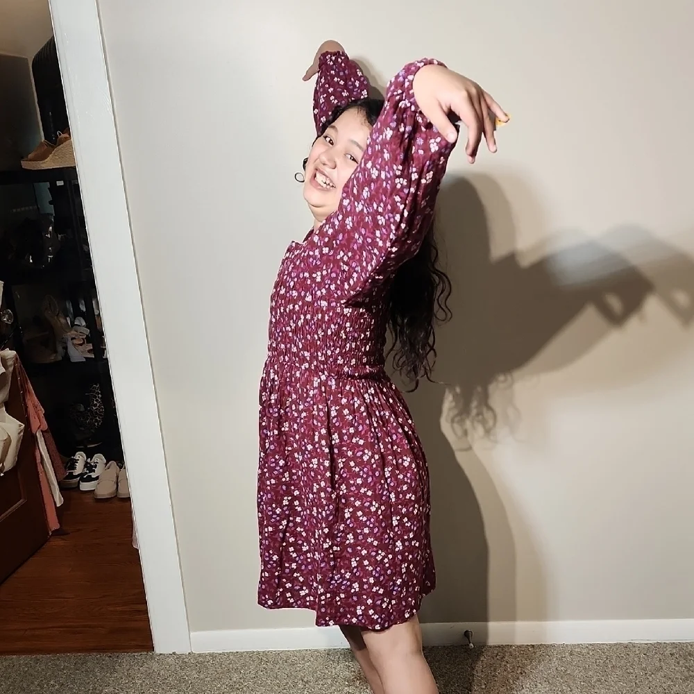 Cat & Jack Red Casual Sundress with Bishop Sleeves